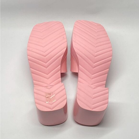 Gucci Pink Rubber Platform Slide Sandals size 37 - Picture 11 of 12